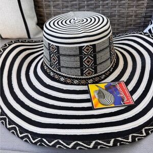 Black and White Striped unisex Hat, Colombian Vueltiao Hat